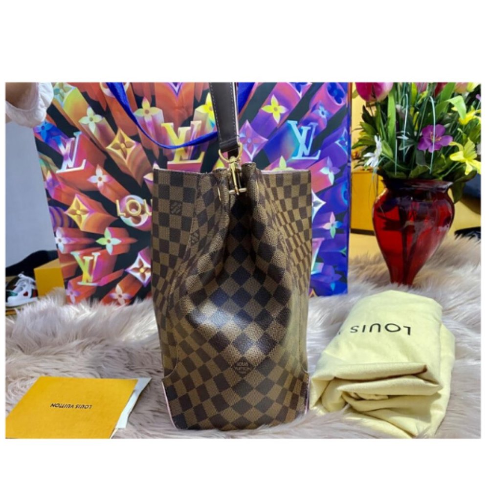 💯 Auth Louis Vuitton Caissa Monogram Hobo Bag - Picture 3 of 8